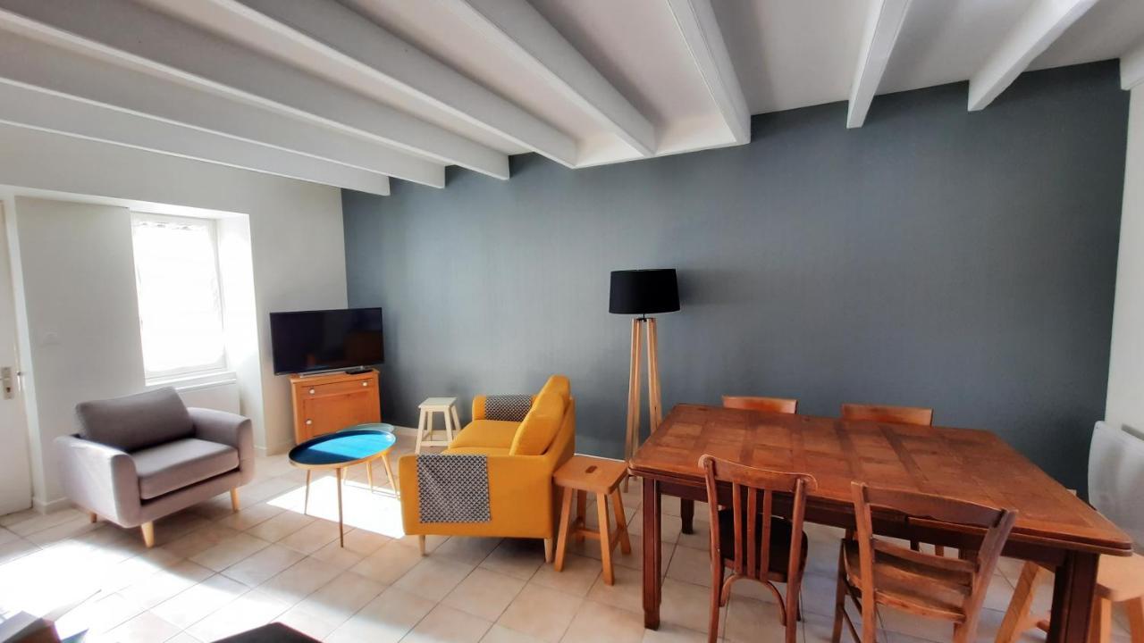 Maison De Pecheur Renovee Avec Cour Proche Du Port レ・サ​​ーブル・ドロンヌ エクステリア 写真